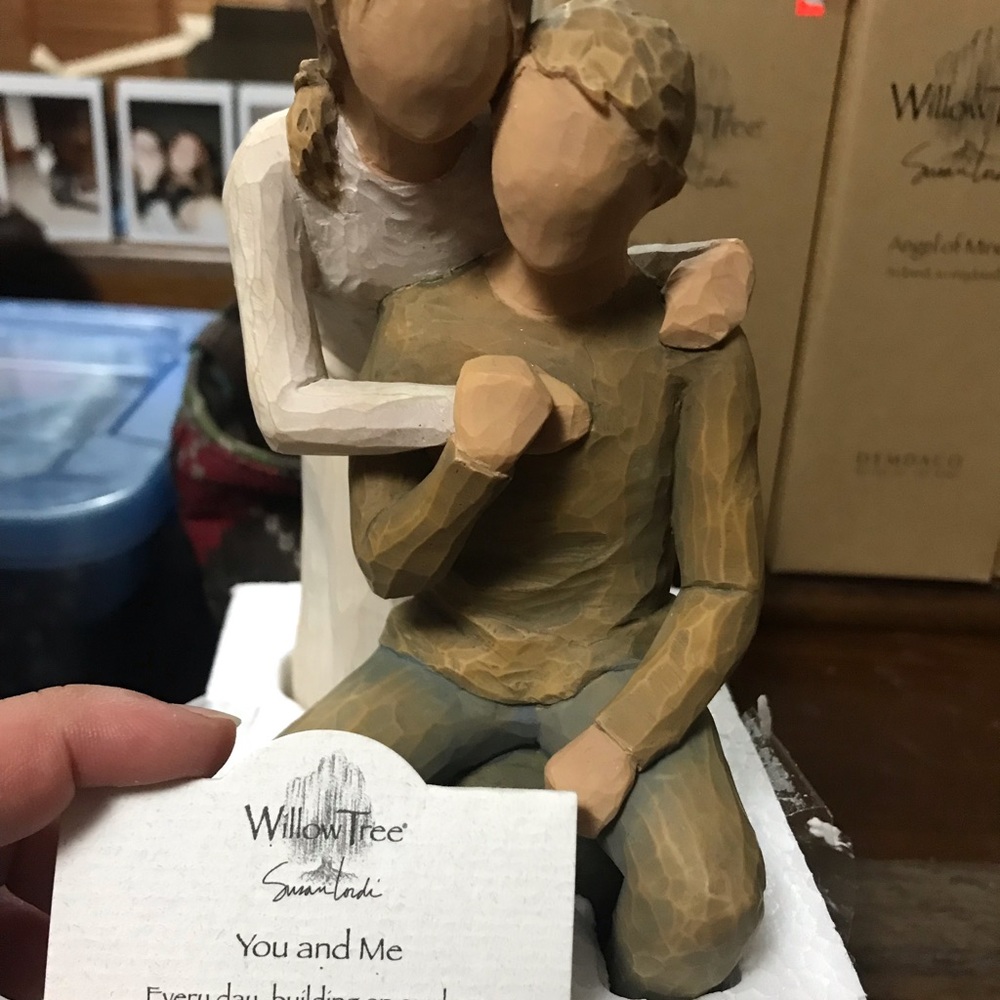 Willow Tree figures